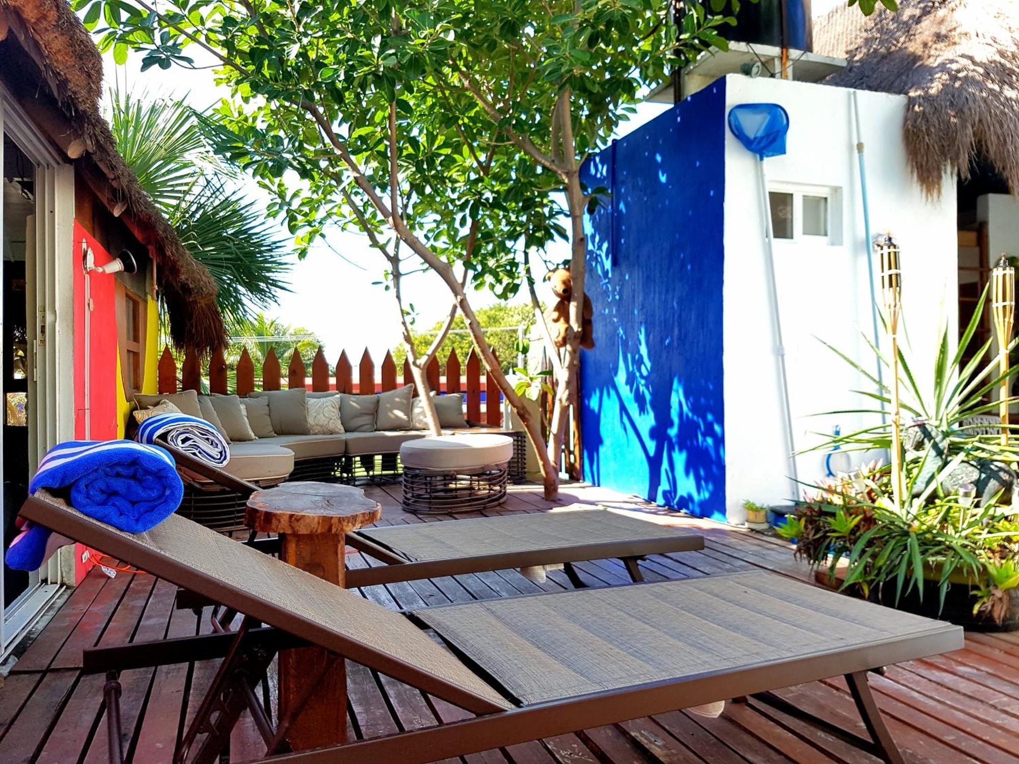 Bloom! Exclusive Boutique B&B (Adults Only) プレヤデルカーメン エクステリア 写真